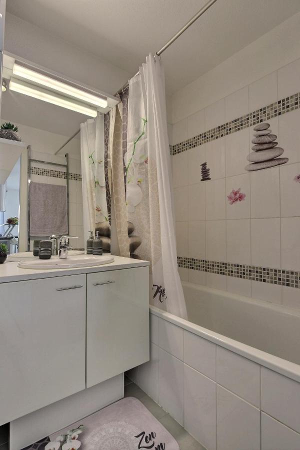 L'Appart' Frontiere-Suisse* Fibre*Chek-In*24/24 Apartment Сен-Луи Екстериор снимка